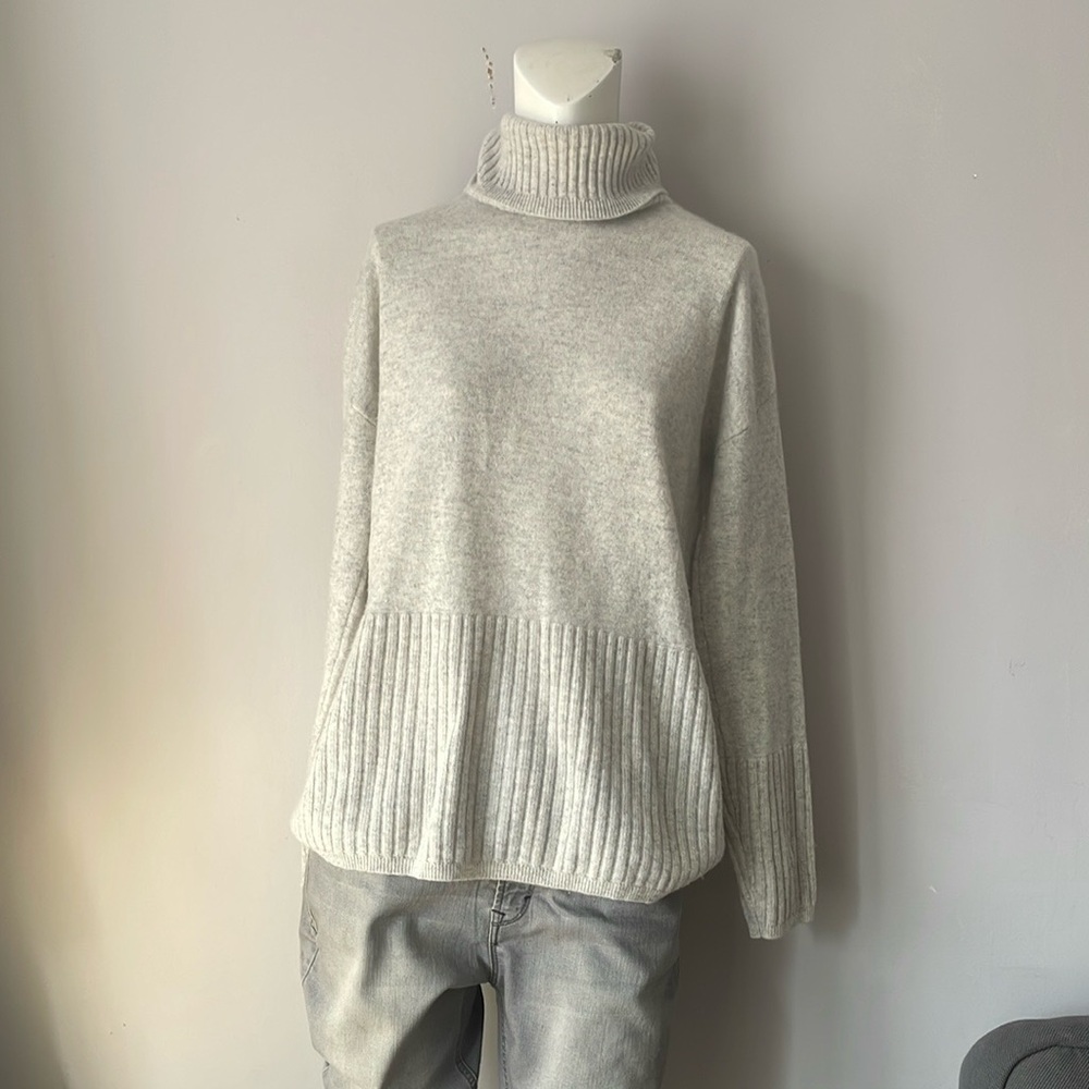 Saks Fifth Avenue 100% Cashmere Turtleneck Ribbed Sweater